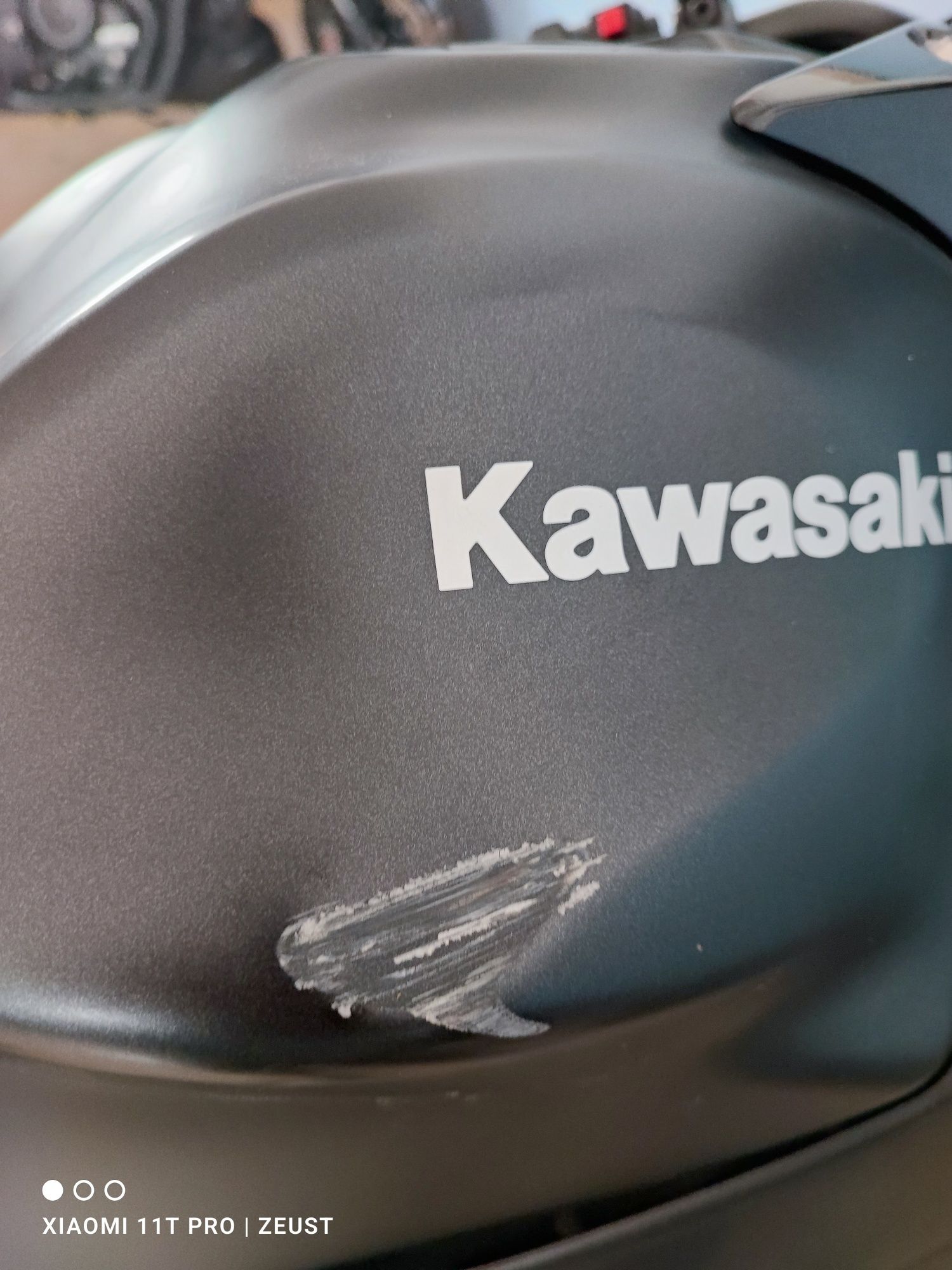 Kawasaki Z650 Acidentada