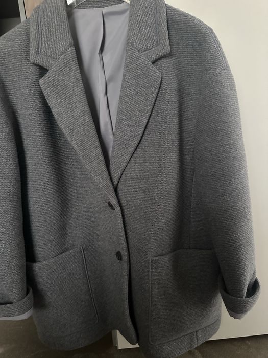 Піджак the Coat теплий, тоимає форму