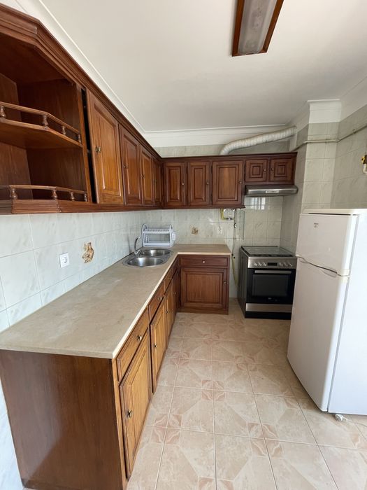 Arrenda se apartamento T2 em Areosa (Viana do Castelo)