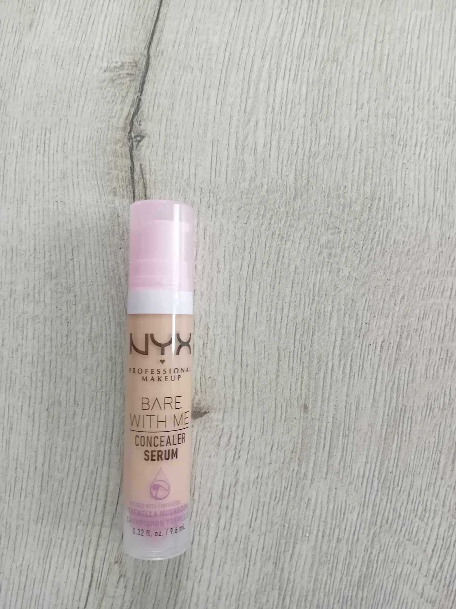 korektor Nyx Bare with me