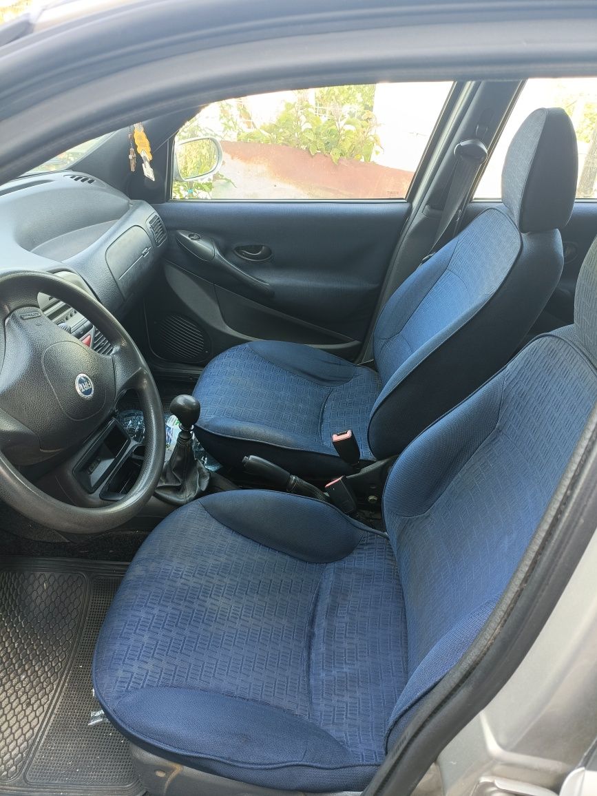 Fiat palio weekend modelo brasileiro