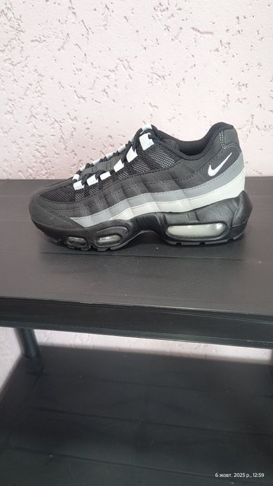 ОРИГІНАЛ Кросівки Кроссовки Nike Air Max 95 HV2539 -003  23 см осінь