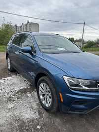 Продаєтся Volkswagen Tiguan 4motion