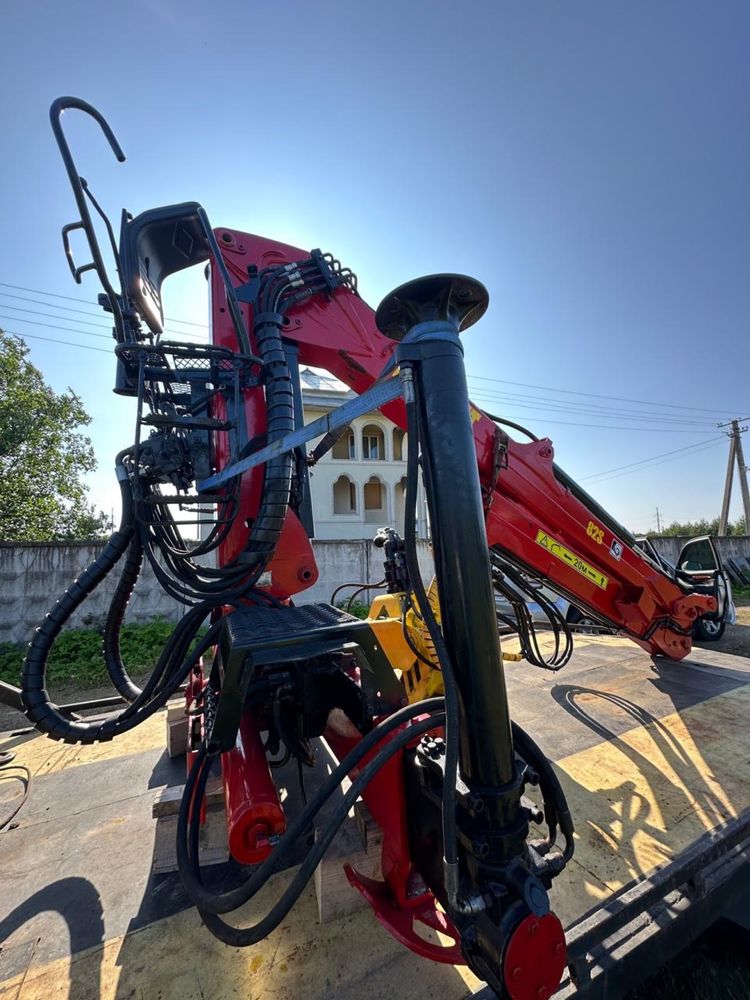 Маніпулятор loglift 82 камаз урал