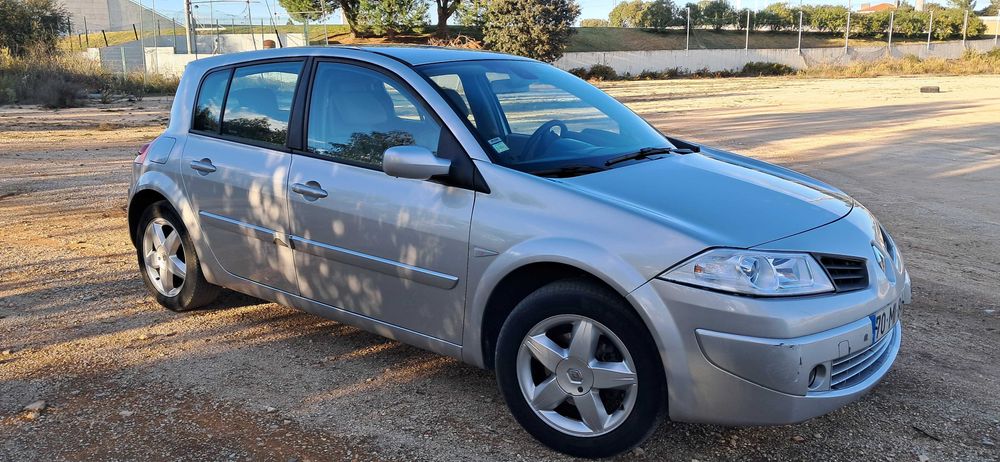 Renault Mégane II (fase II) 1.5dCi 106cv de 2008, 2600EUR (valor fixo)
