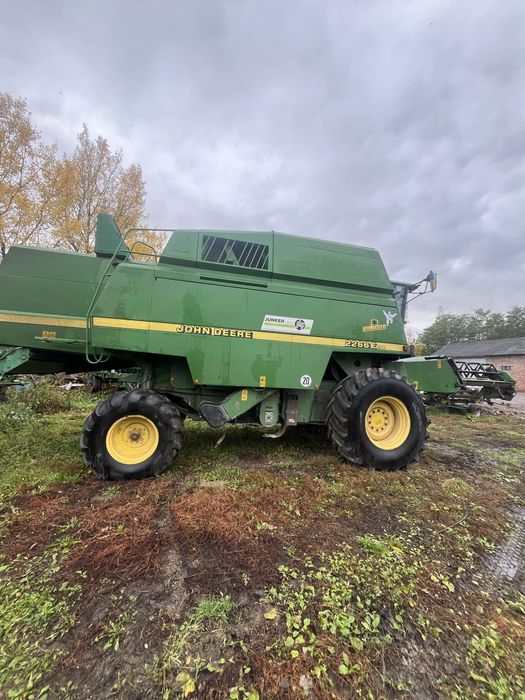 Продамо комбайн зернозбиральний JOHN DEERE 2266