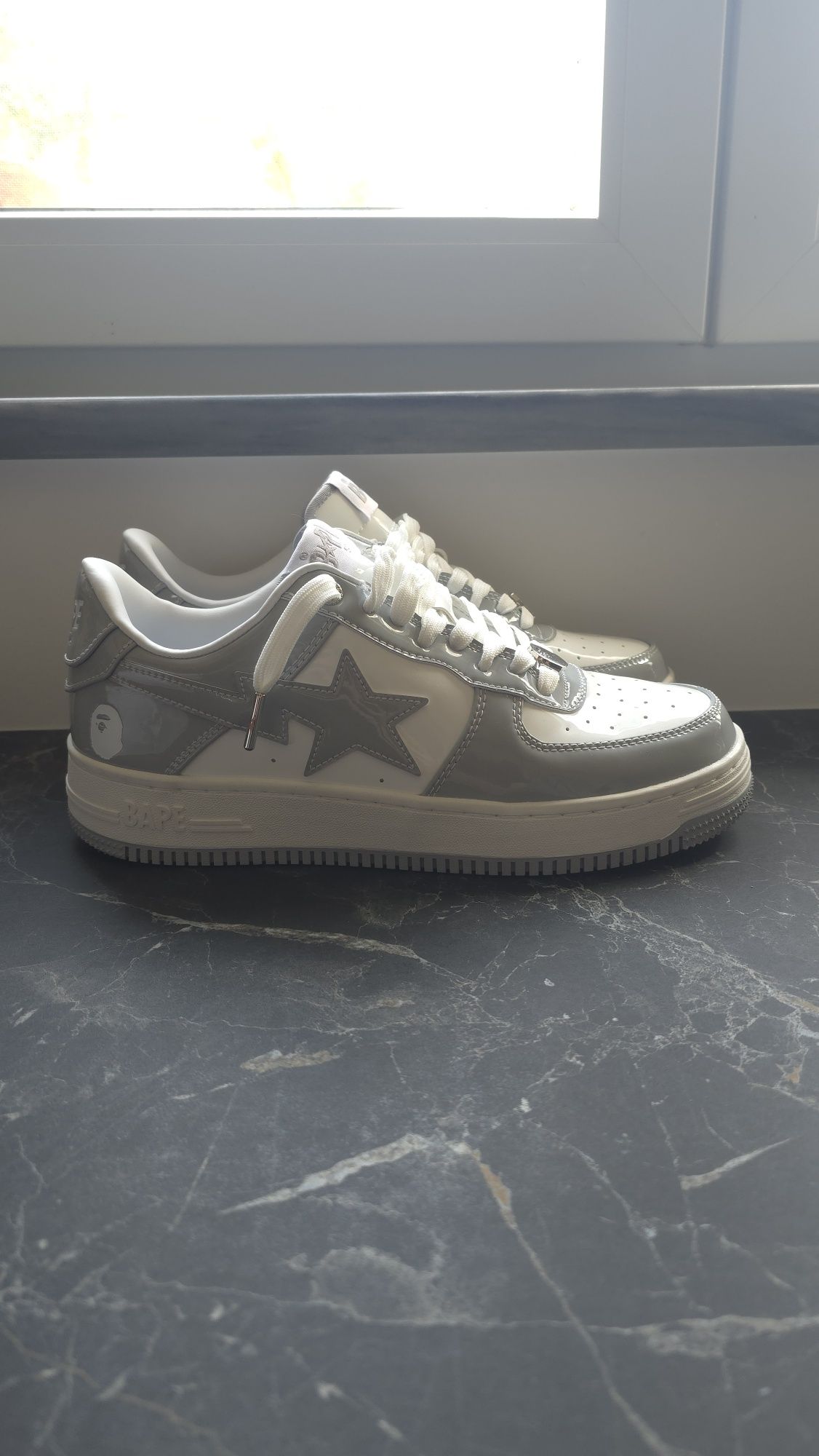 Ténis da Bape cinzentos