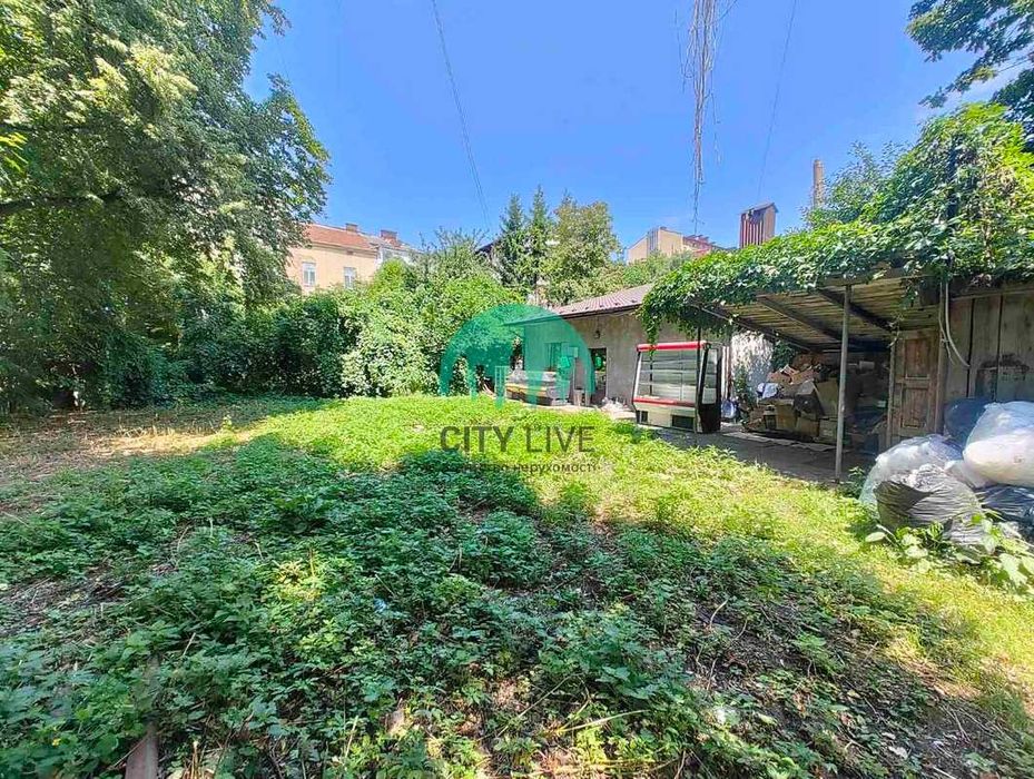 Земельна ділянка 10 сотих +250м комерції. В Центрі міста!(60)