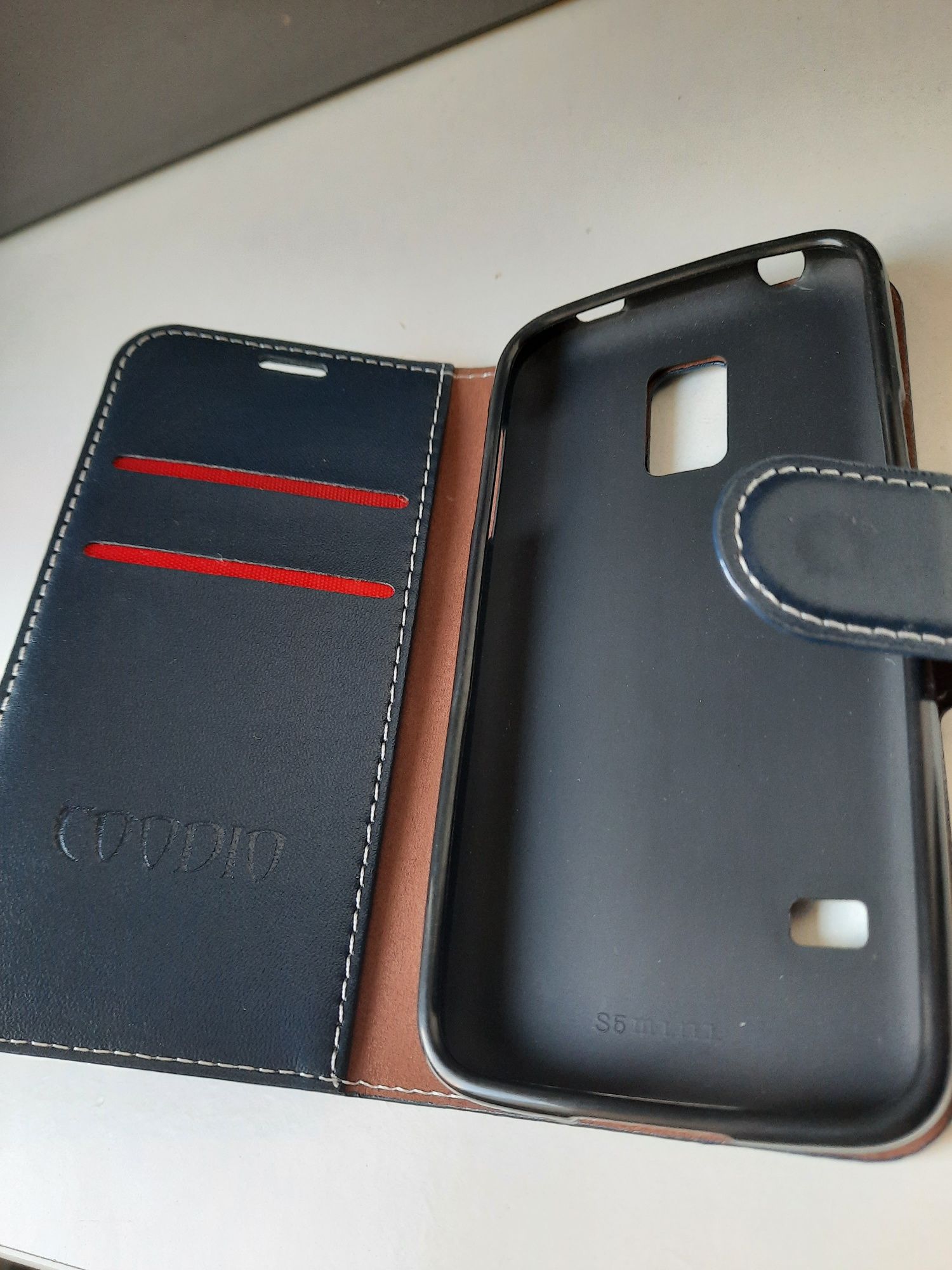 Etui zamykany na Samsung Galaxy s5 mini