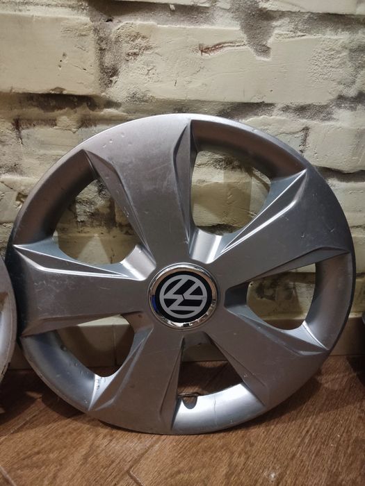 Колпаки   R 15 . VW