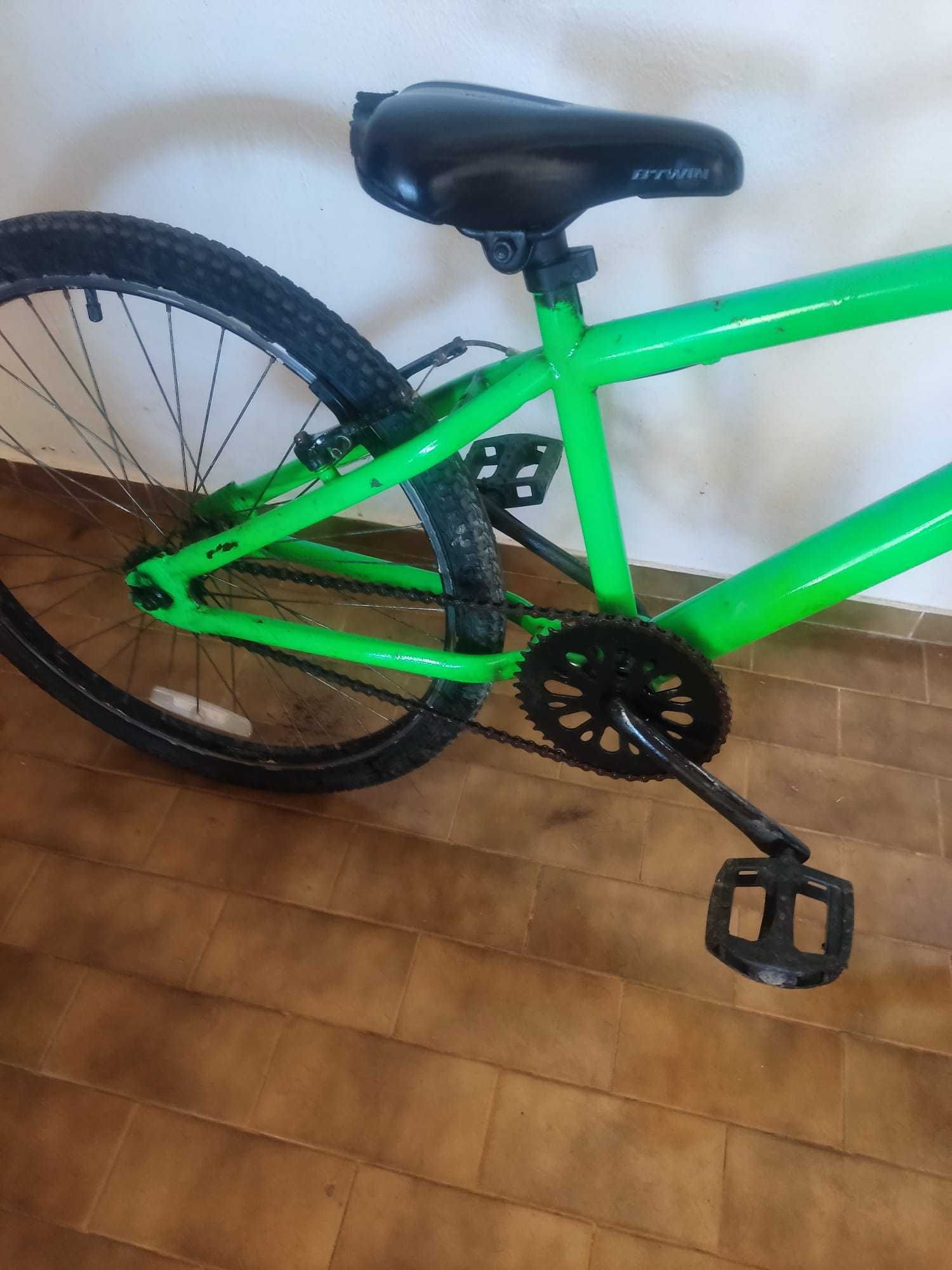 Bicicleta BMW roda grande