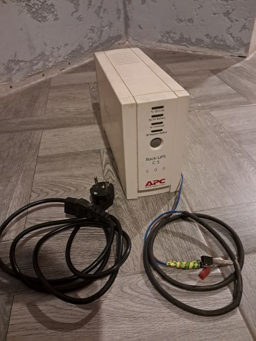 Бесперебойник APS 500