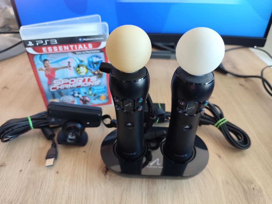 Kontrolery move plus oryginalna ładowarka, kamera i gra