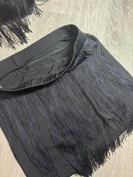 костюм чорного кольору, розмір XS-S юбка топ