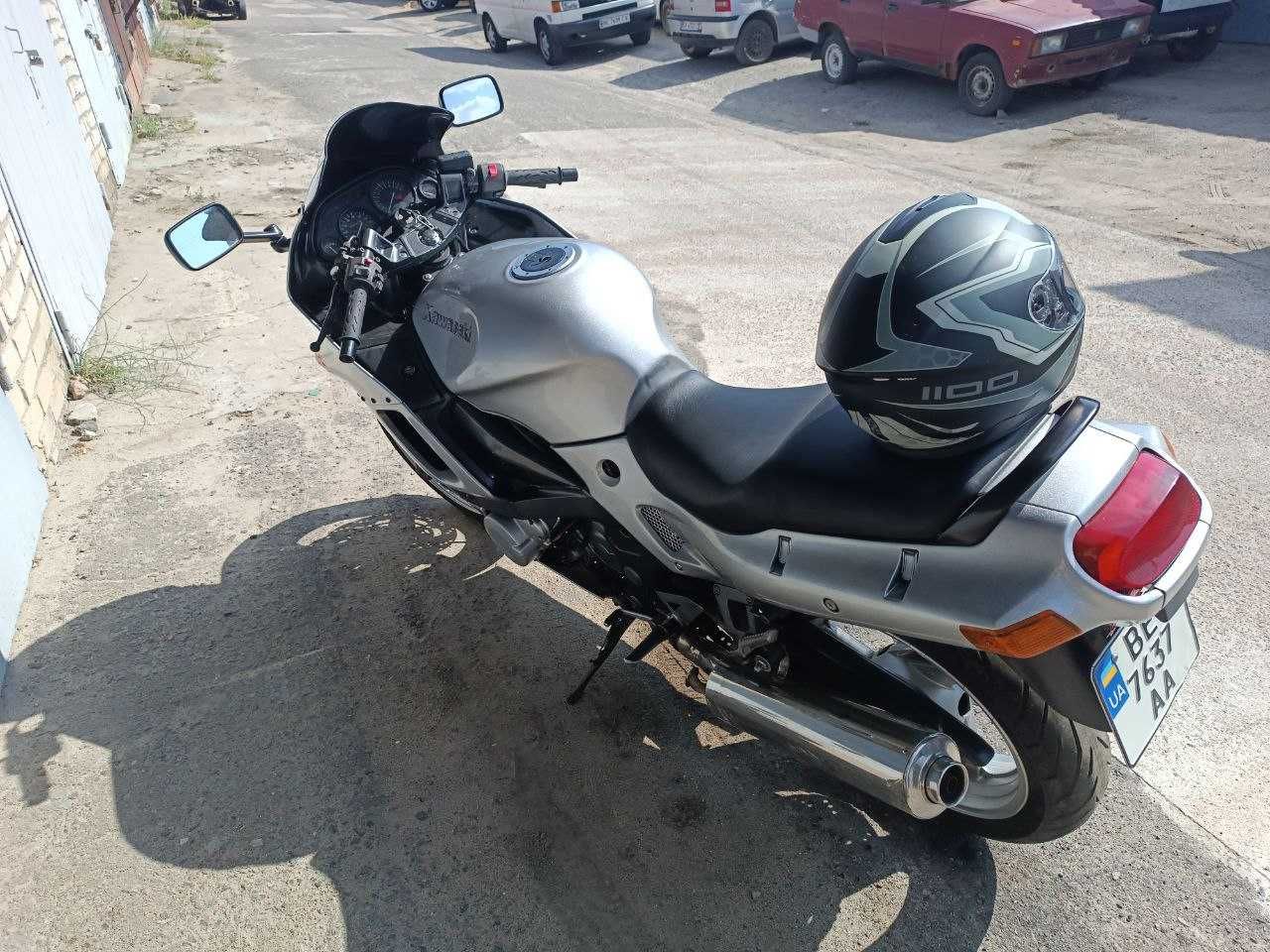 kawasaki ZZR 400 після реставрації