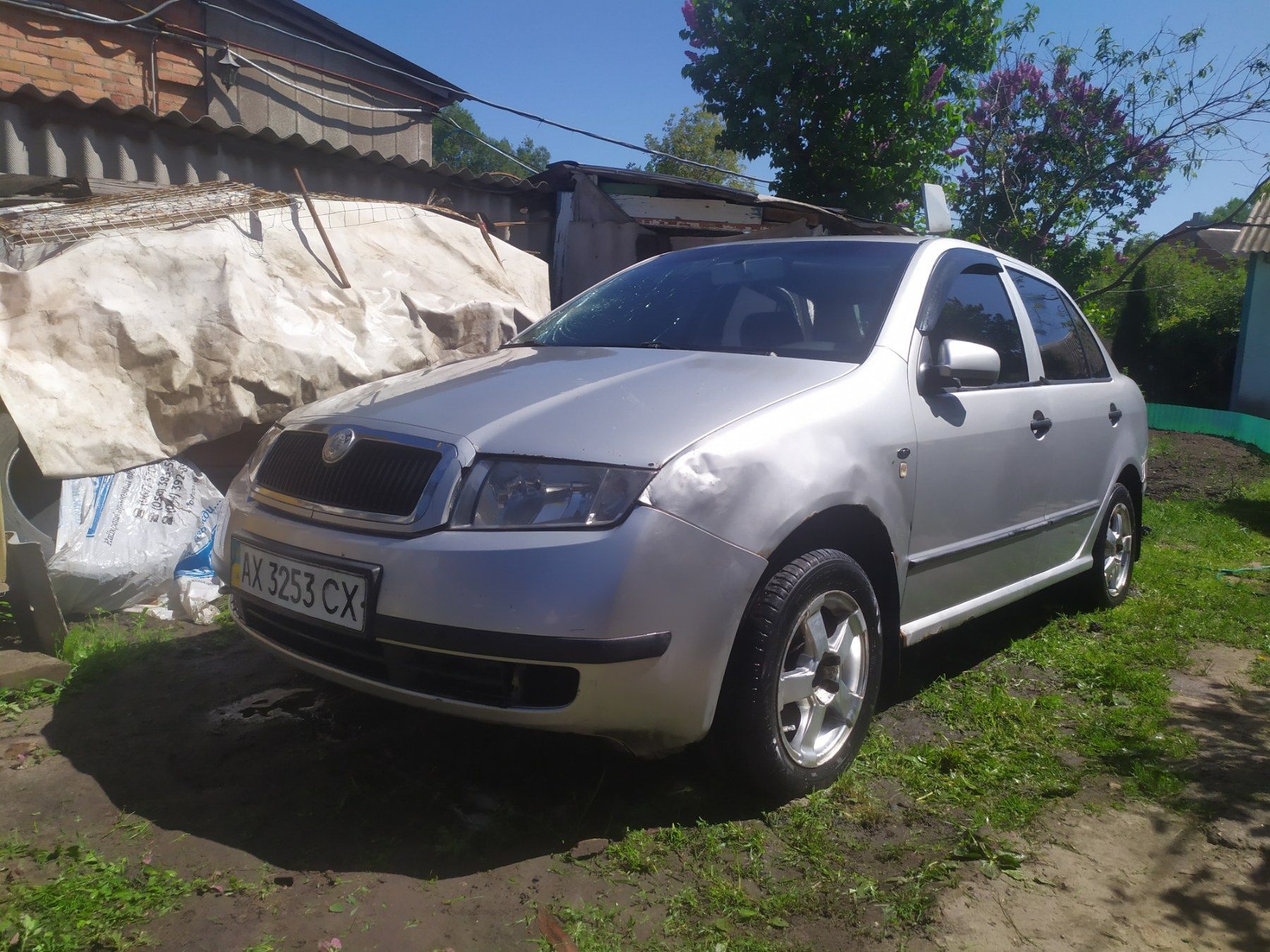 Срочно продам skoda fabia 2002 года