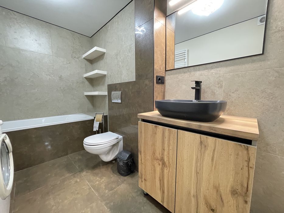 ОРЕНДА 2 кім з кухнею-студією вул. Сахарова