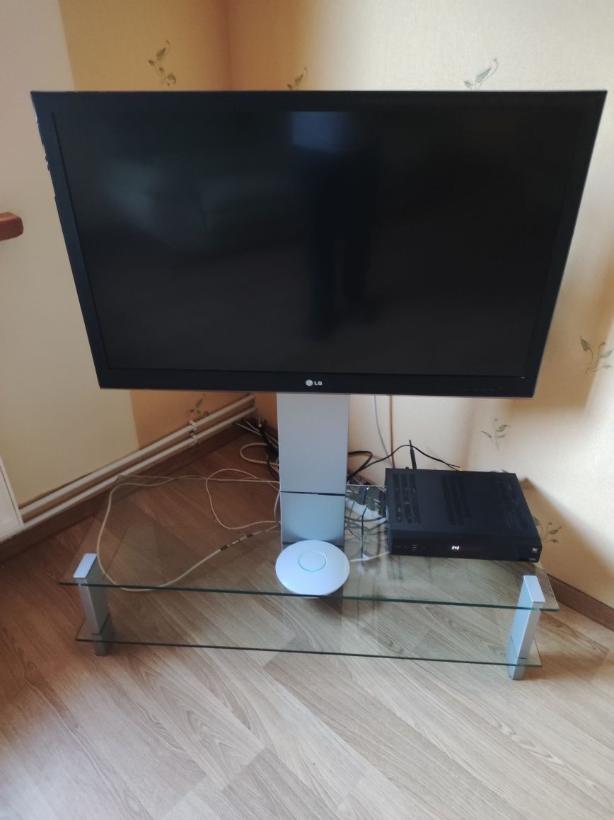 Подставка -кронштейн для ТВ и hi-fi аппаратуры,напольная (Франция)