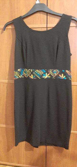 Sukienka czarna De Facto