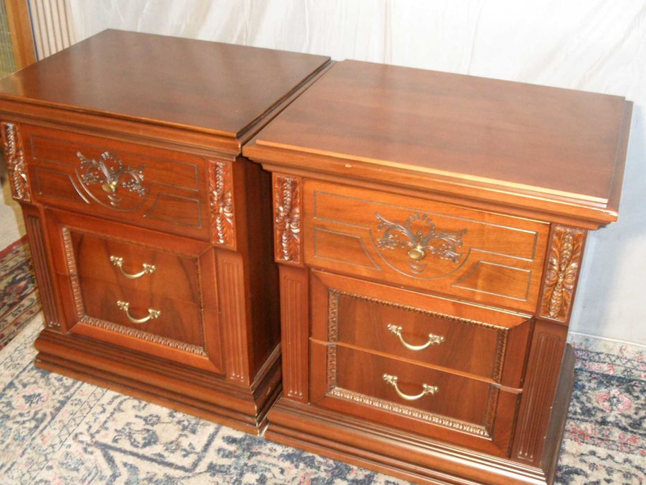 2 Szafki Nakastliki Mosiężne  Okucia  z Włoch