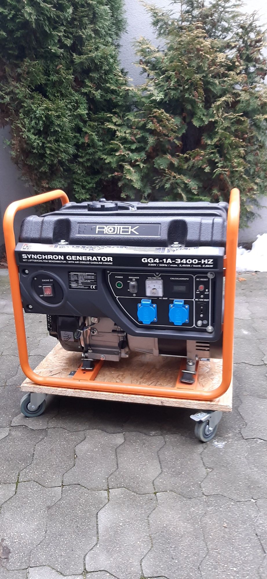 Agregat prądotwórczy Rotek 3.0kw  AVR