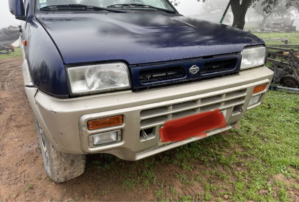 Nissan Terrano II para peças todos os modelos