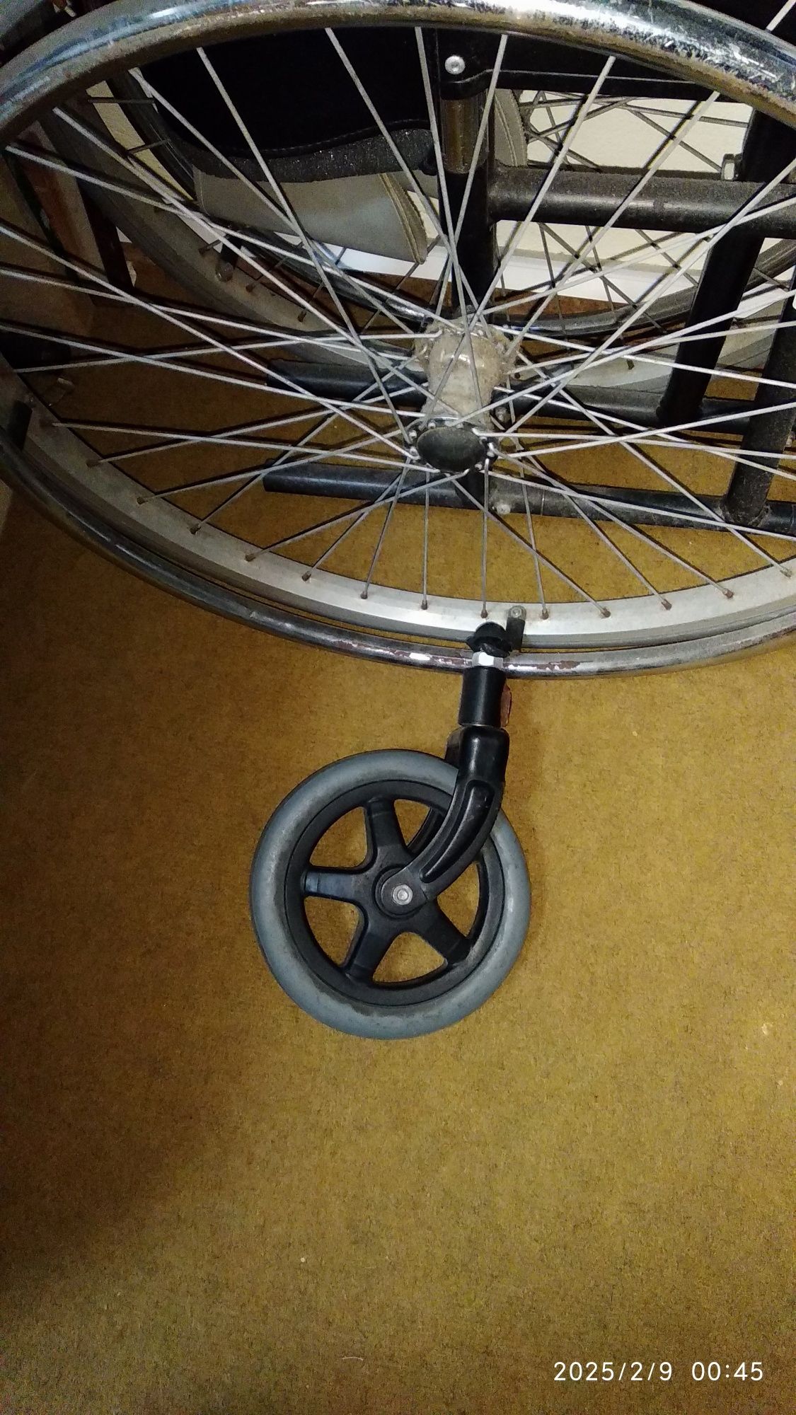Vendo cadeira de rodas