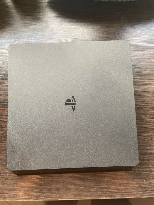 sprzedam konsole ps4