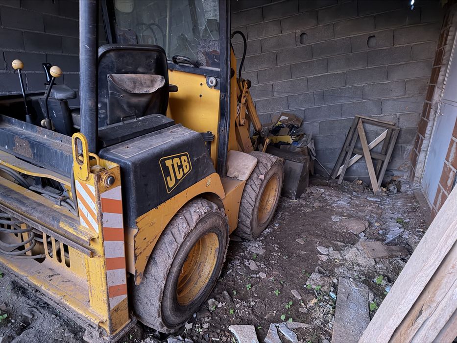 JCB CX1 de 2005 em bom estado