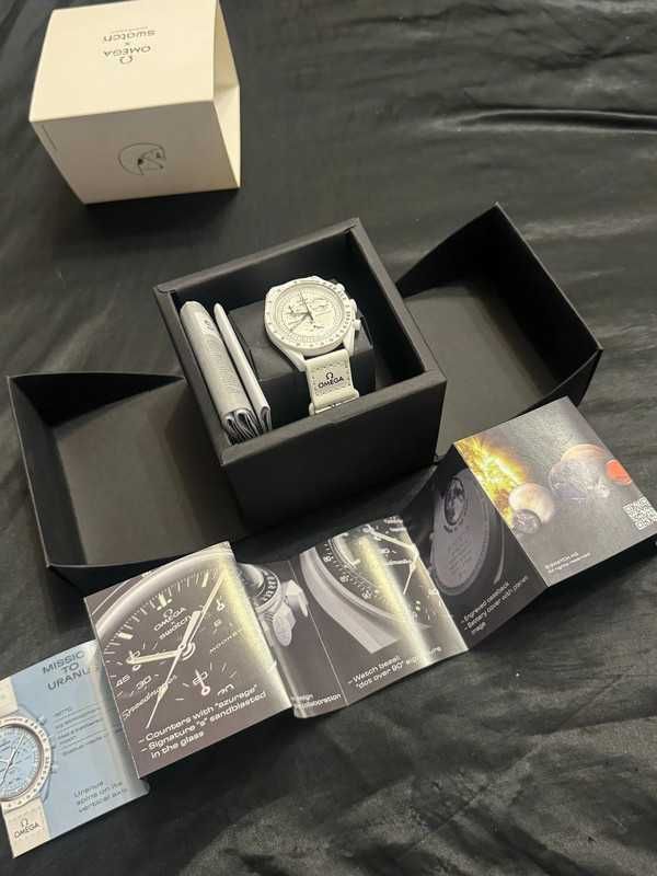 Omega x Swatch Snoopy SO33W700  Idealny dla fanów klasycznych komiksów