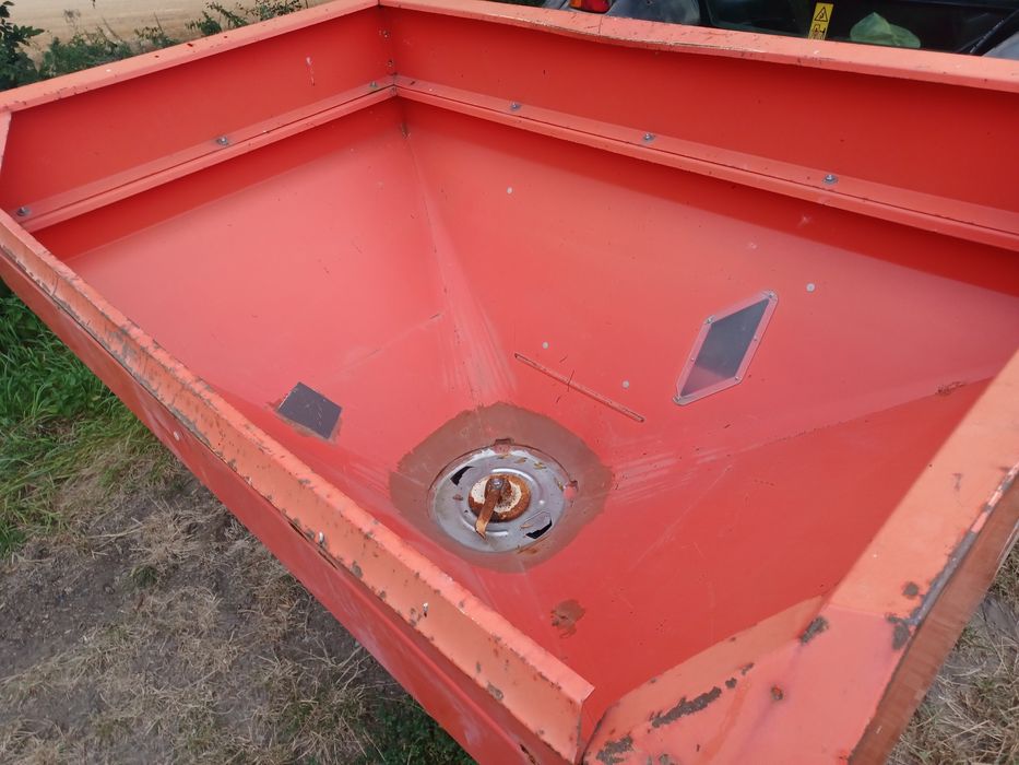 Rozsiewacz nawozów 15m RAUCH MDS 921