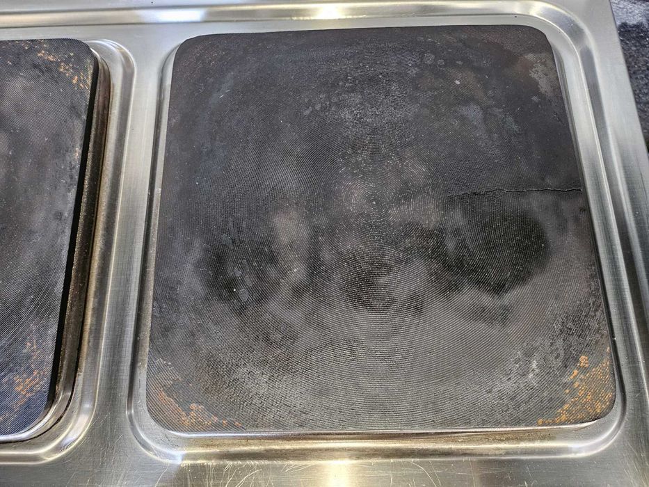 Fogão elétrico com 4 placas