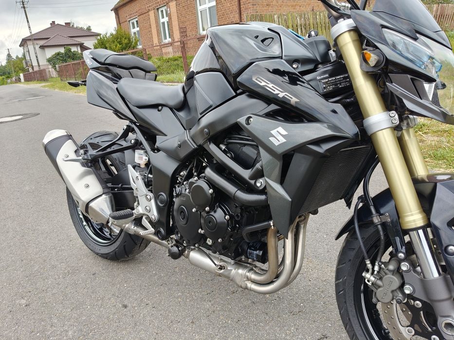Suzuki GSR 750 piękny stan Niemcy oryginał tylko 11 tys km