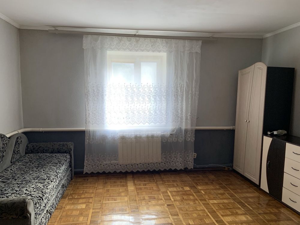 Продається великий затишний будинок на два входи