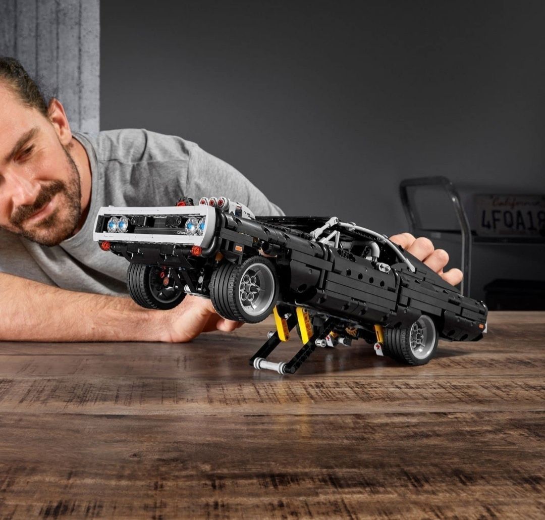 Dodge Charger Lego Technic. Nowy plomby 42111