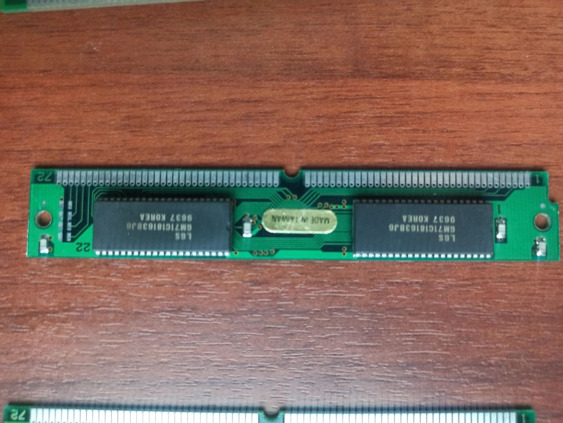 Pamięć Ram SIMM  z 72 pinami