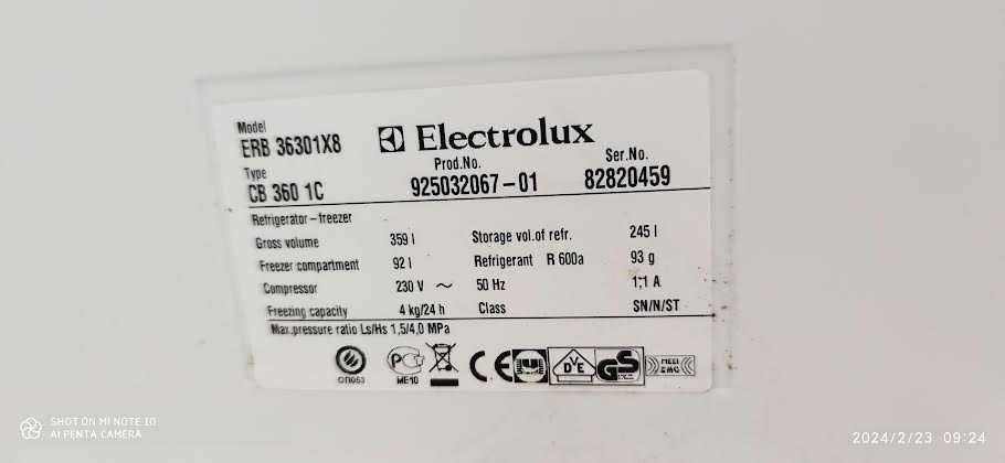 Lodówka Elektrolux ERB 36301X8