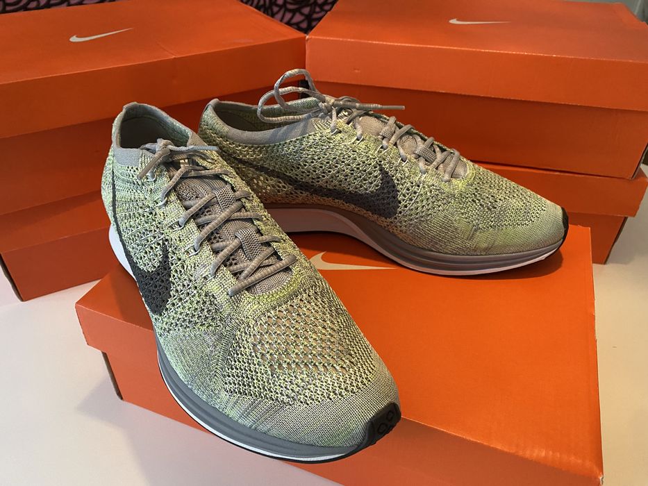 Nike Flyknit Racer White/Cool Grey - Ghost Green Ultraboost