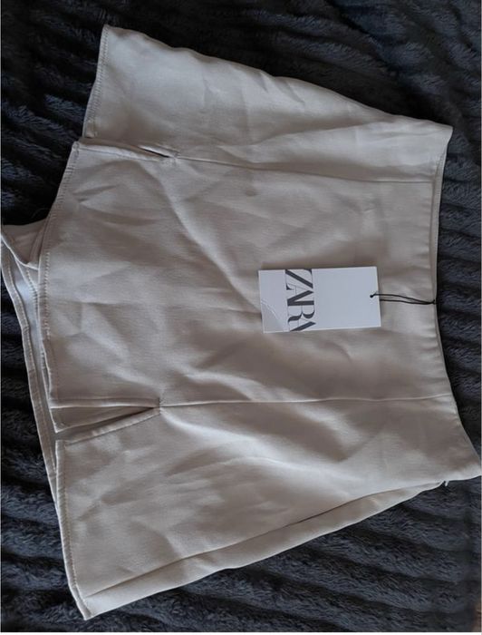 Шорти класичні Zara