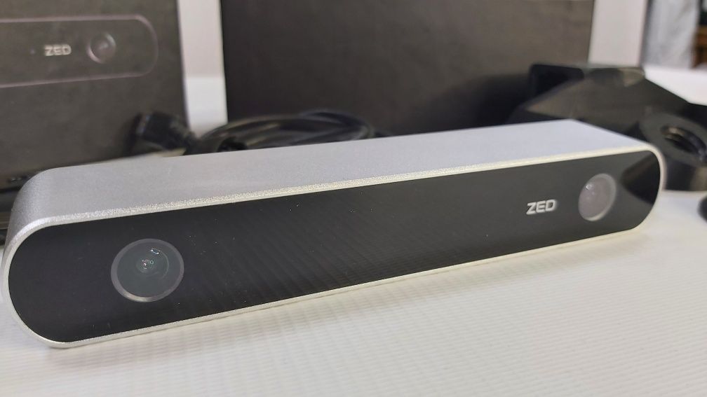 Продам ZED stereo camera + крепеж HTC Vive tracker