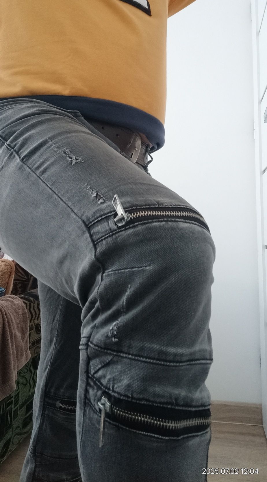 Mossimo brand jeans, size 34