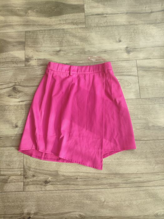 Spódnica kopertowa kolora fuksja Boohoo