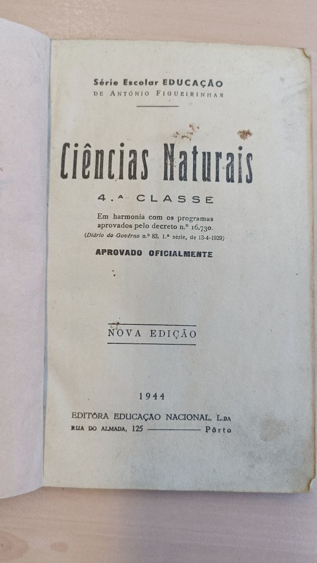 Livro de Ciências Naturais da 4.ª classe de 1944