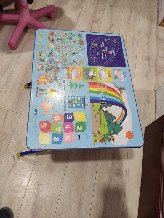 Стіл розкладний  з поличкою  б/у