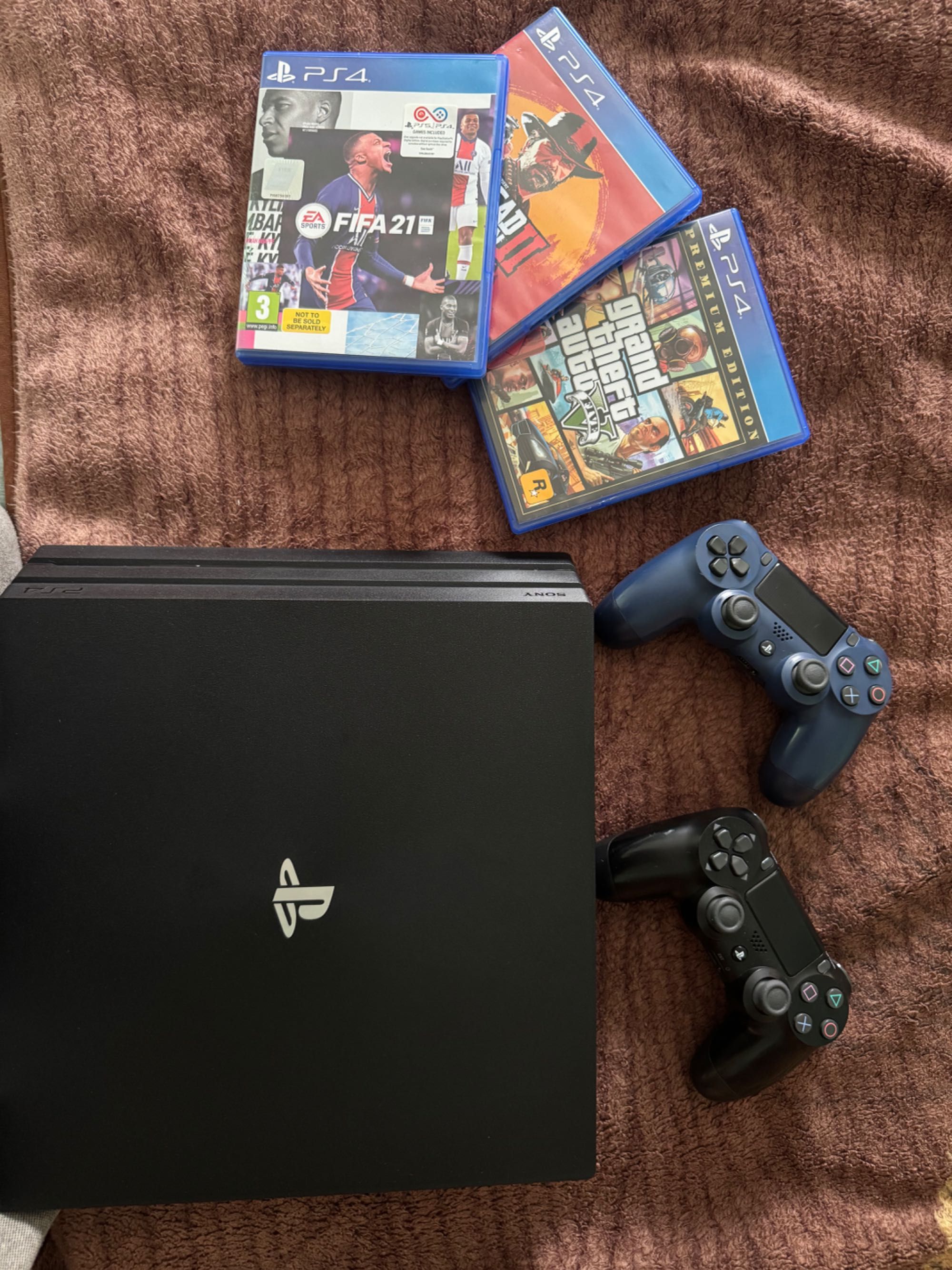 PlayStation 4 pro 1 tb