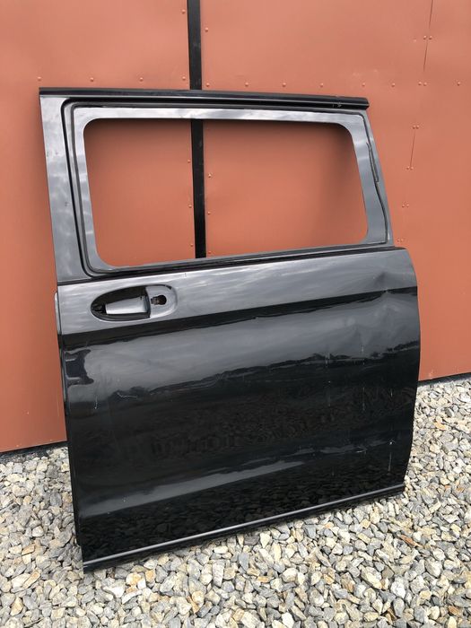 Двері ліві зсувні w447