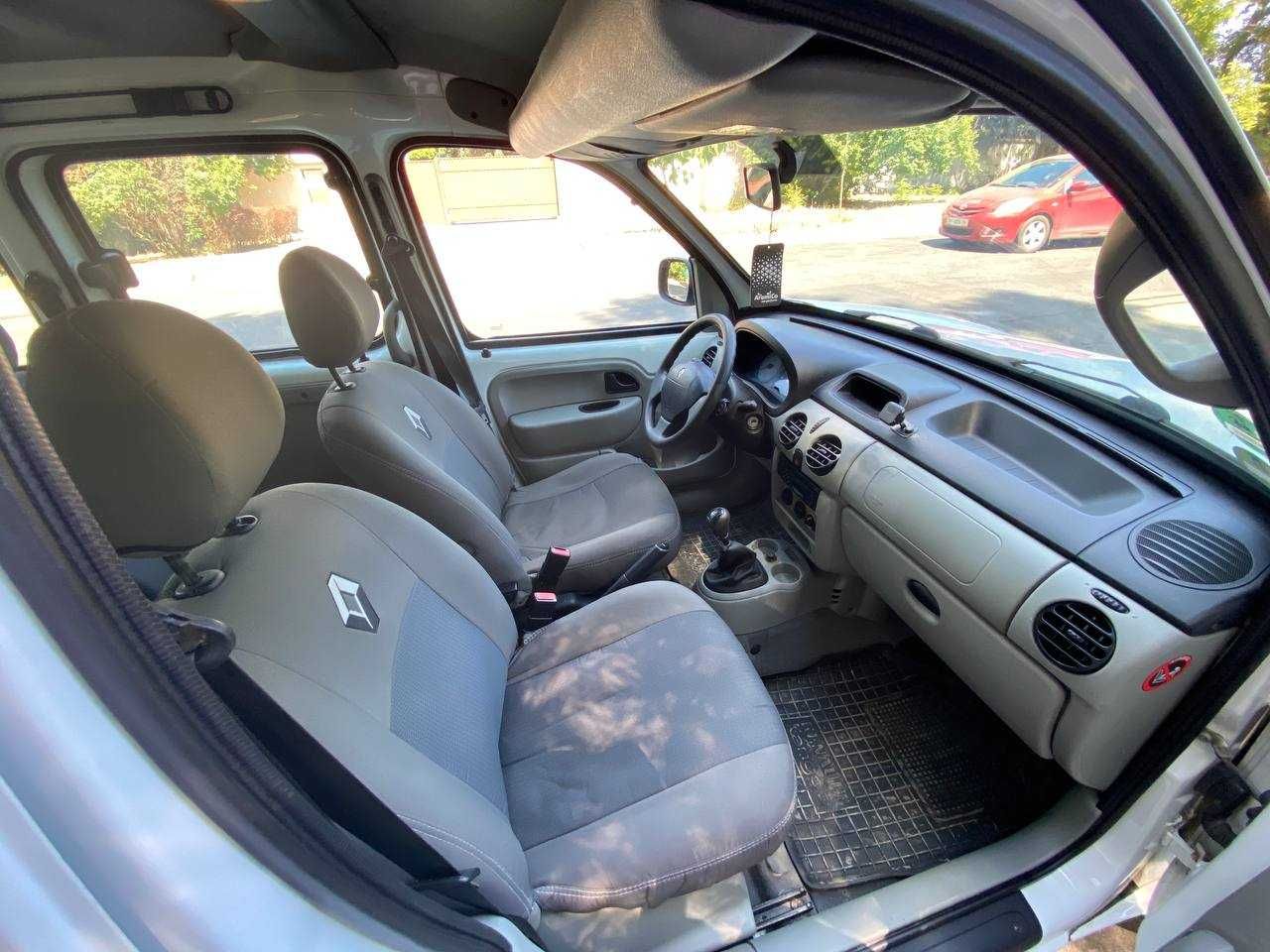 Renault Kangoo 2005 Оригинальный пассажир с кондиционером