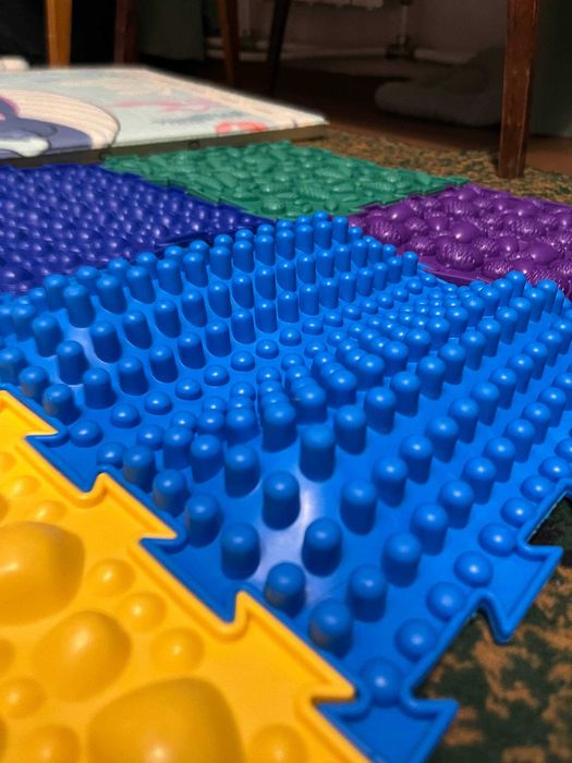 ЗНИЖКА ДО СВЯТ|Масажний ортопедичний килимок (10 пазлів)