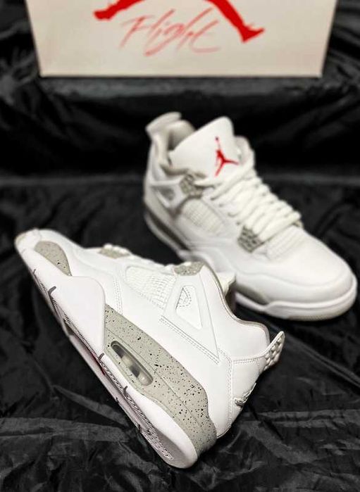 Damskie trampki_Jordan_4_retro_tech_white_Oreo R.40