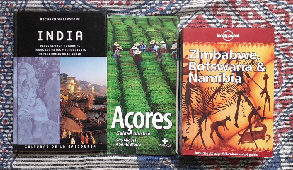 Guias de viagem India - espanhol, Açores - português, África - inglês